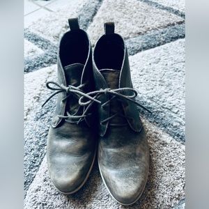 NAOT Isreal Made Women’s Leather lace up boot green/gray color 40